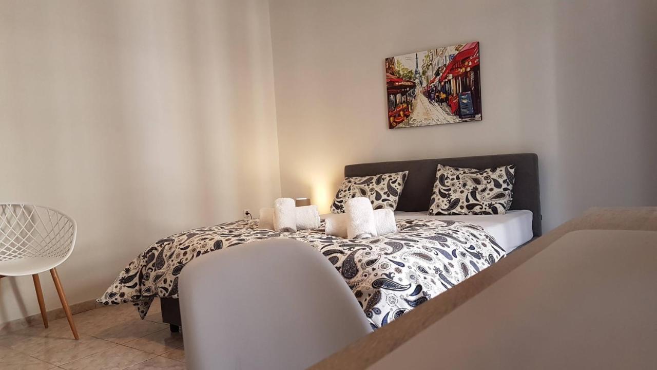Palette Apartment Champagne - Athens Center, 6 Bd, 3 Bath المظهر الخارجي الصورة